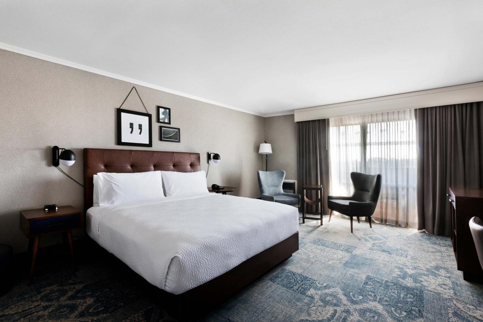 Four Points By Sheraton Ventura Harbor Resort Exterior photo