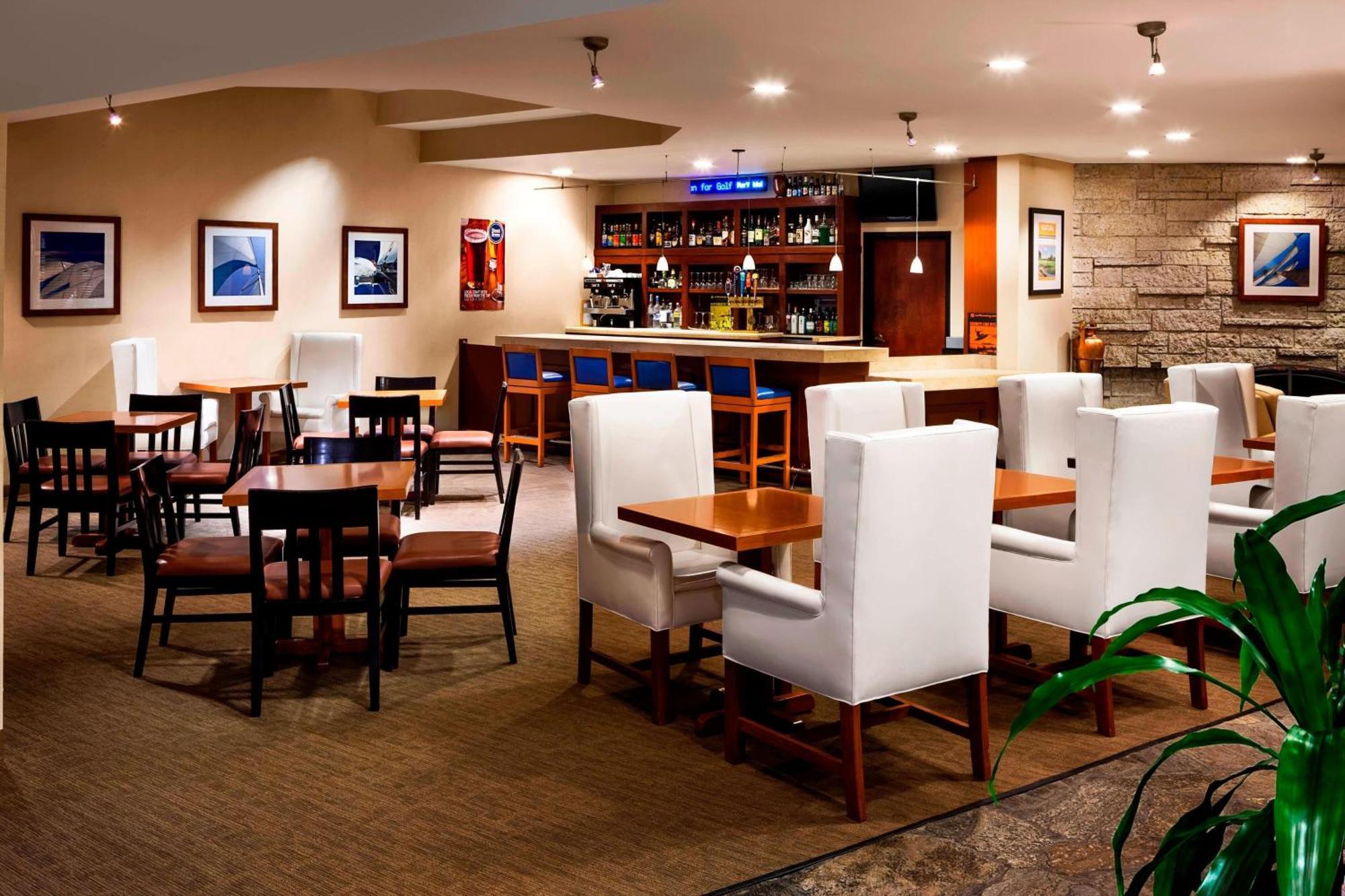 Four Points By Sheraton Ventura Harbor Resort Exterior photo
